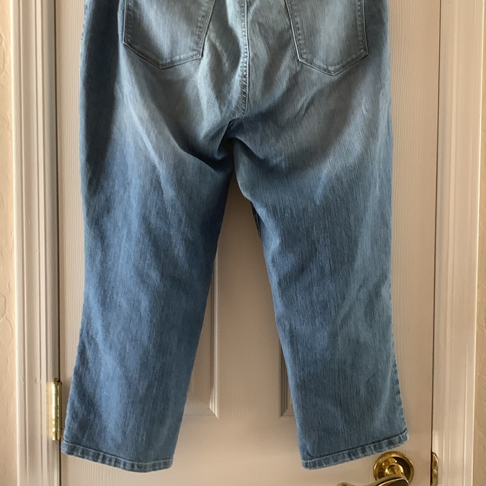 Jeans - Picture 6 of 7